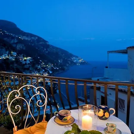 Casa Belvedere بوسيتانو